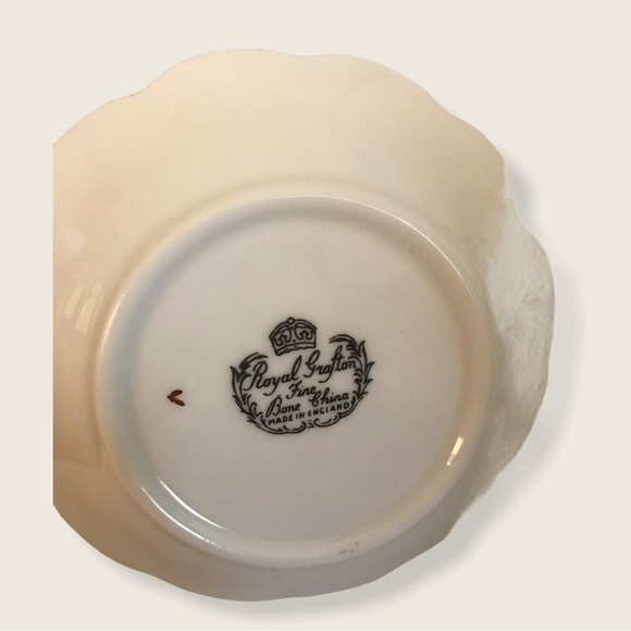 ROYAL GRAFTON | Vintage Rare Fine Bone China Small Plate With Poodle ๐ฉ Picture - Picture 2 of 5